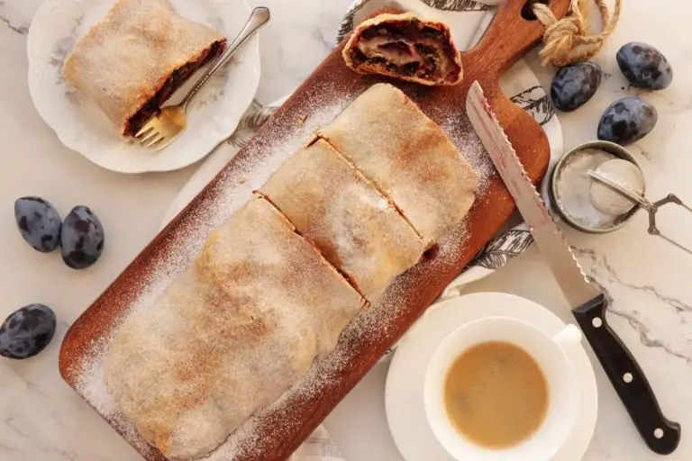Step 10 - Plum Strudel with Cinnamon Streusel
