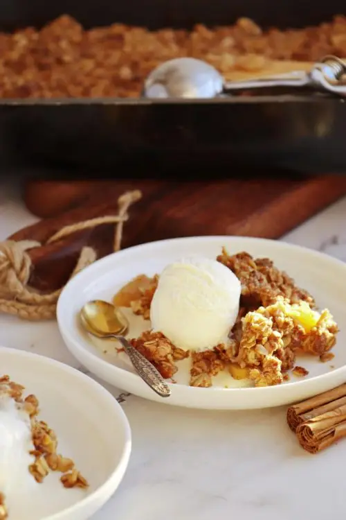 Sheet-Pan Apple Crumble