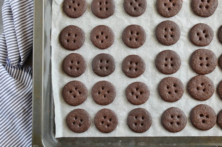 Step 8 - Spiced Chocolate Shortbread Buttons