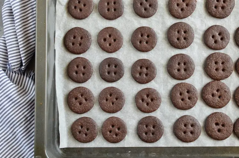 Step 8 - Spiced Chocolate Shortbread Buttons
