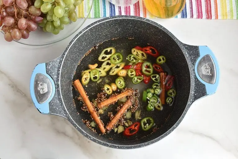 Step 1 - Spicy Pickled Grapes