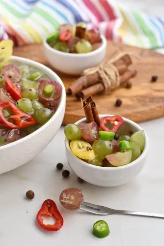 Spicy Pickled Grapes