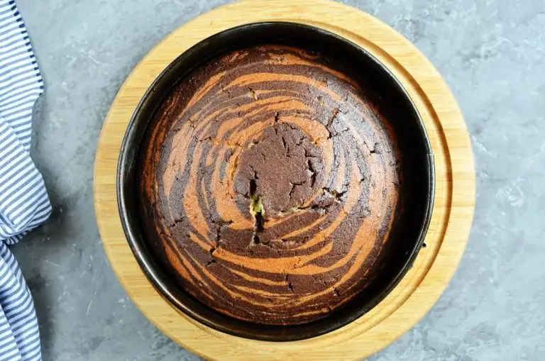 Step 8 - The Best Zebra Cake