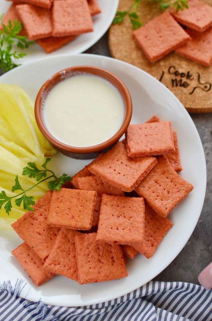 Beet and Cheddar Crackers