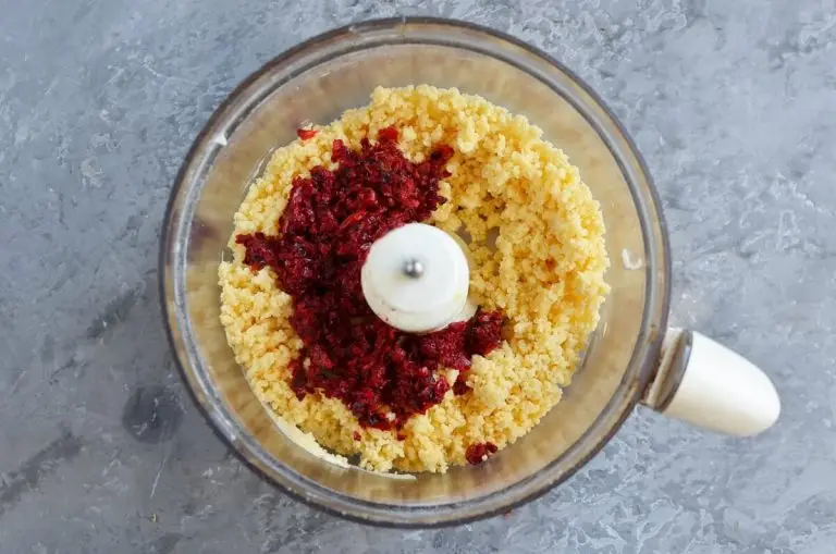 Step 4 - Beet and Cheddar Crackers
