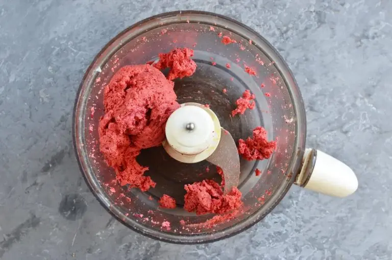 Step 4 - Beet and Cheddar Crackers