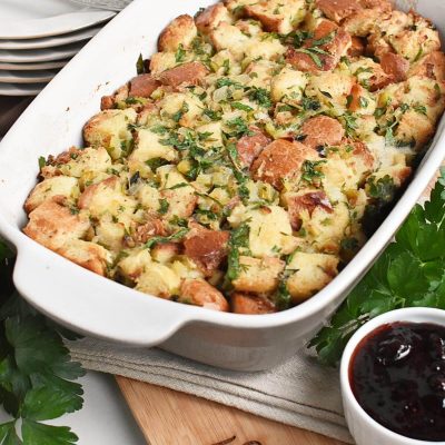 Classic Traditional Thanksgiving Stuffing Recipes–Homemade Classic Traditional Thanksgiving Stuffing–Easy Classic Traditional Thanksgiving Stuffing