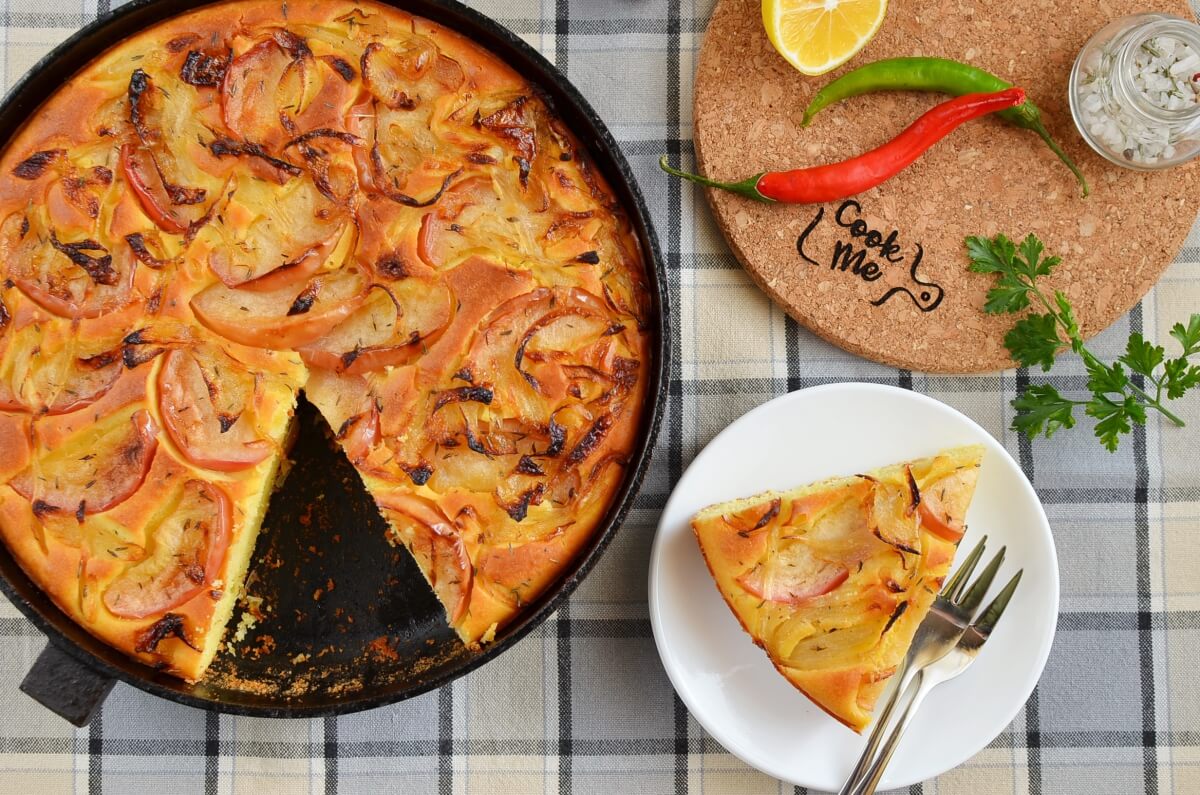 Cornbread with Caramelized Apples and Onions