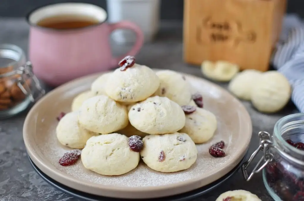 Cranberry German Cookies Recipe-How To Make Cranberry German Cookies-Delicious Cranberry German Cookies