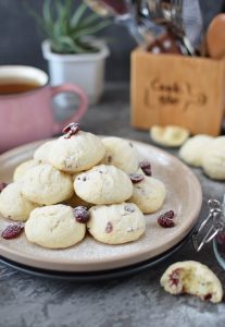 Cranberry German Cookies