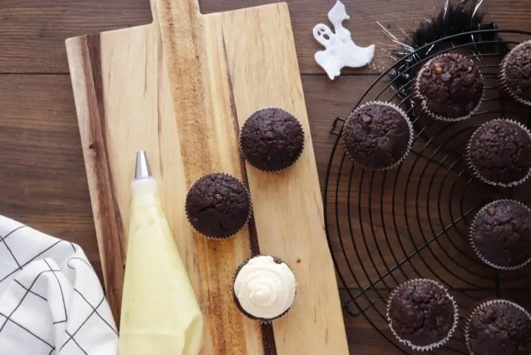 Step 8 - Easy Halloween Cupcakes