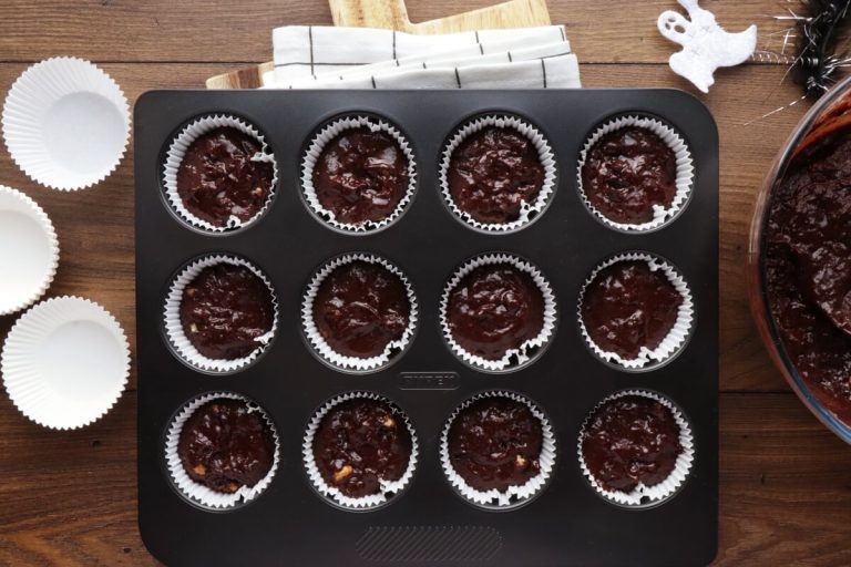 Step 5 - Easy Halloween Cupcakes