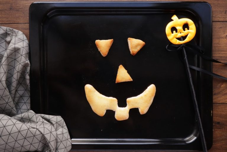 Step 4 - Halloween Buffalo Chicken Skillet Dip