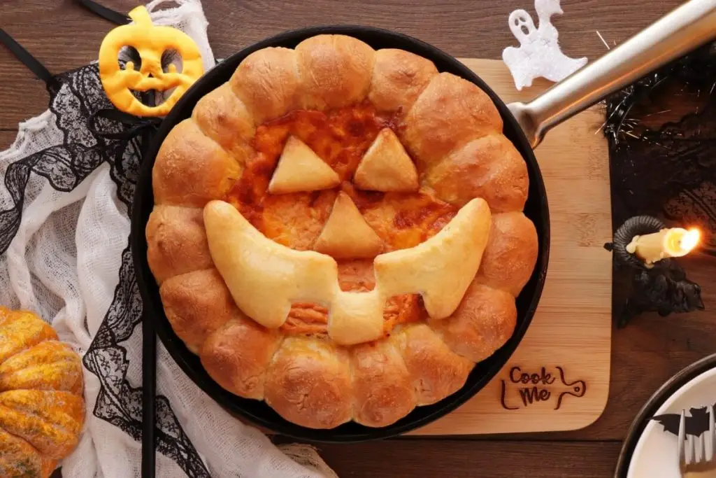 Halloween Buffalo Chicken Skillet Dip