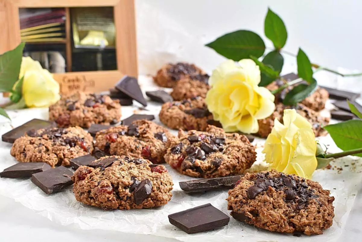 Healthy Oatmeal Cherry Cookies