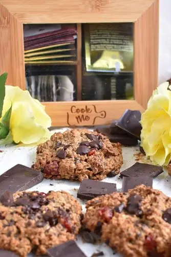 Healthy Oatmeal Cherry Cookies