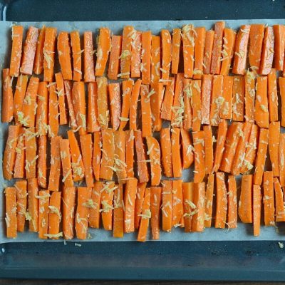 Parmesan Roasted Carrot Fries recipe - step 4