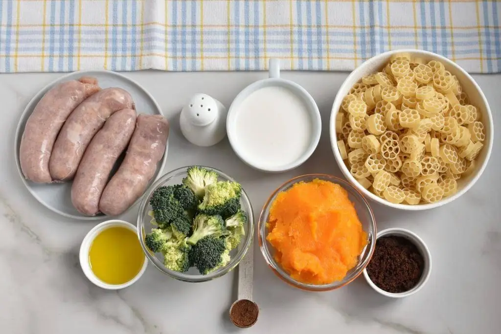 Ingredients for Pasta with Pumpkin Sauce with Broccoli