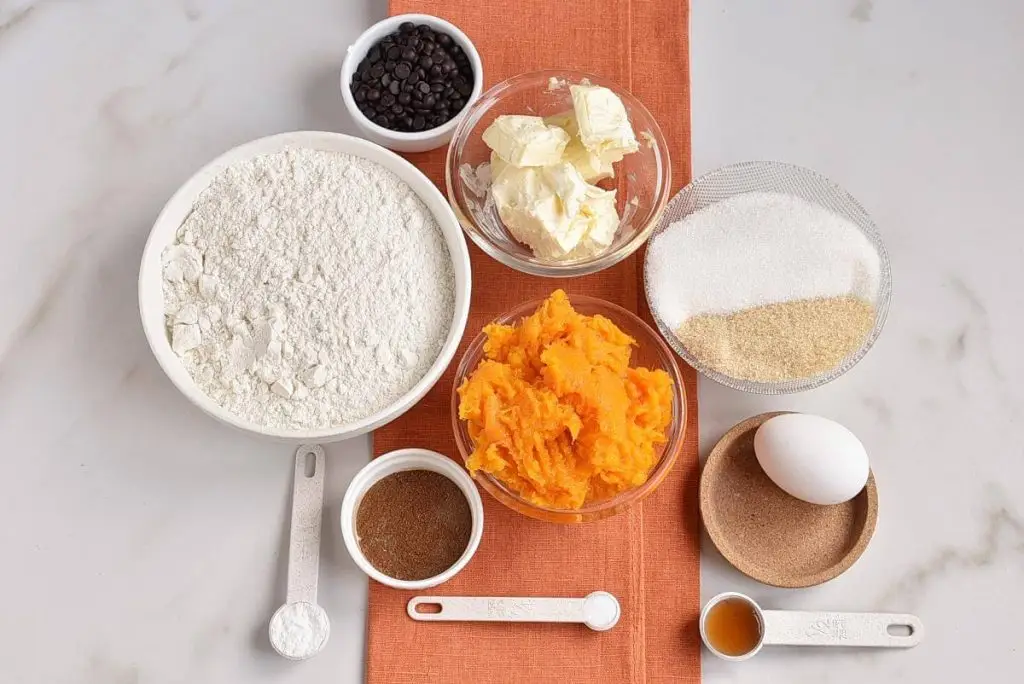 Ingredients for Pumpkin Chocolate Chip Bars