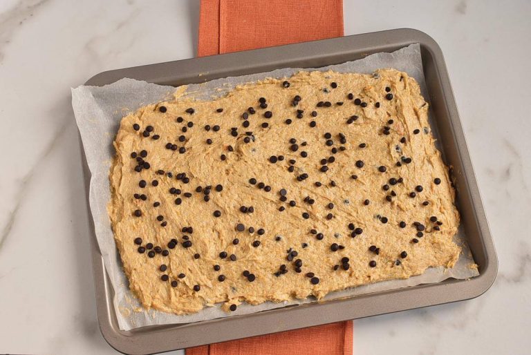 Step 6 - Pumpkin Chocolate Chip Bars