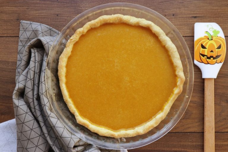 Step 9 - Pumpkin Cut-Out Pie