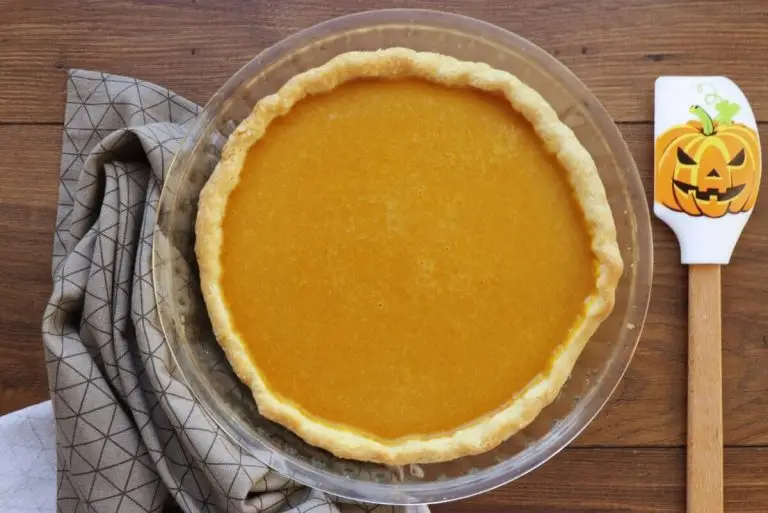 Pumpkin Cut-Out Pie recipe - step 9