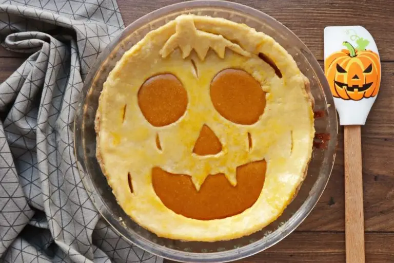 Pumpkin Cut-Out Pie recipe - step 10