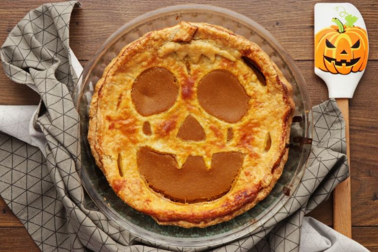 Step 11 - Pumpkin Cut-Out Pie