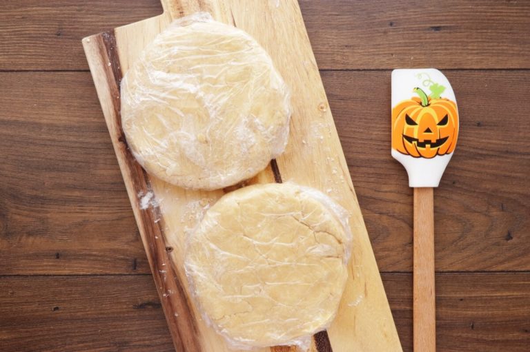 Step 2 - Pumpkin Cut-Out Pie