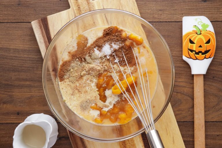 Step 9 - Pumpkin Cut-Out Pie