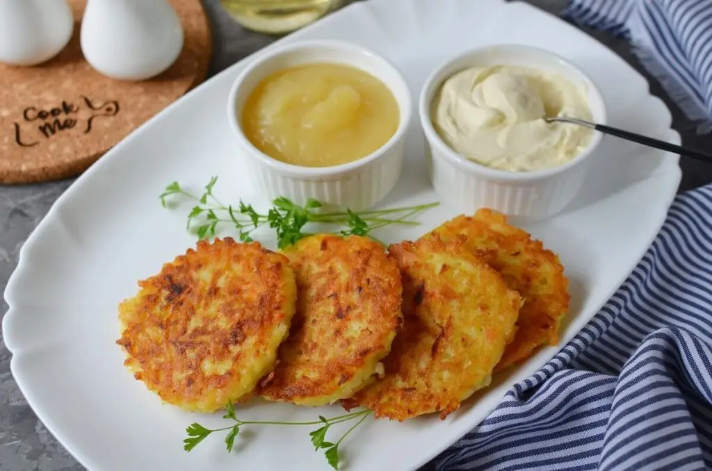 Quick Potato and Carrot Latkes