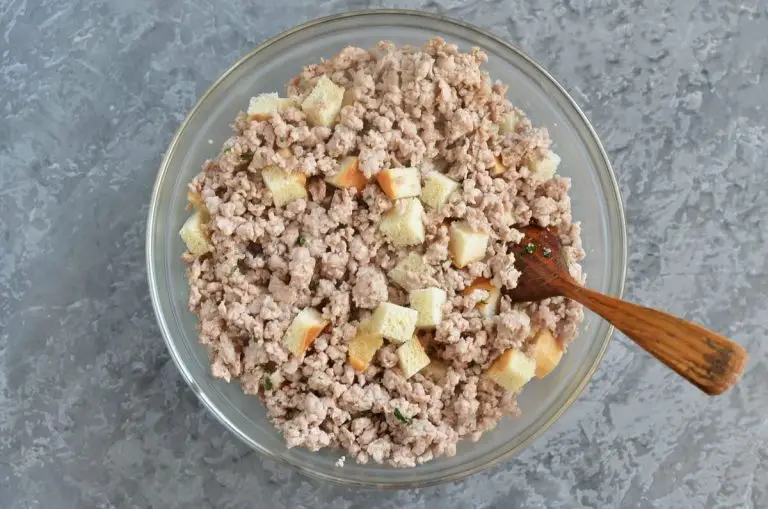 Step 4 - Sage, Sausage and Apple Dressing