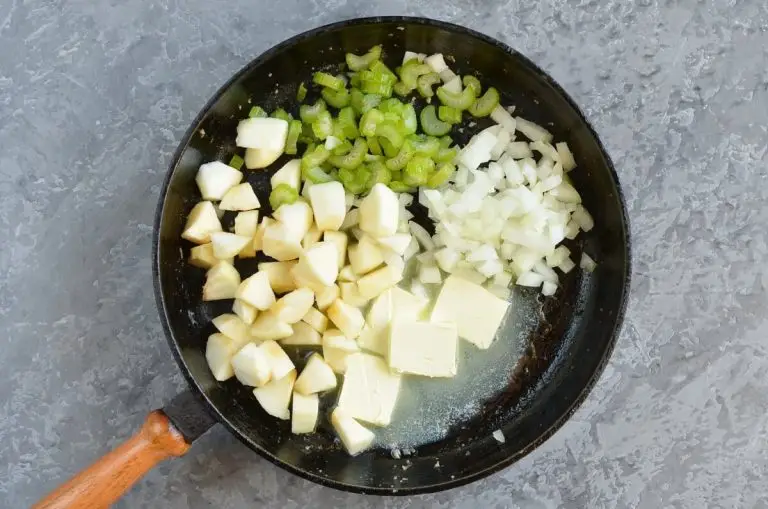 Step 5 - Sage, Sausage and Apple Dressing