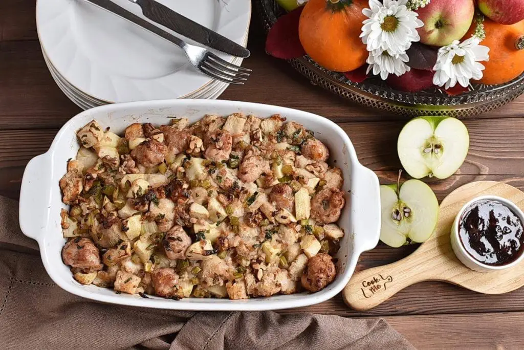 Sausage, Apple, and Walnut Stuffing