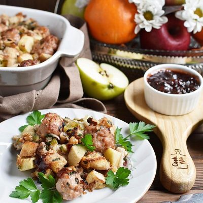 Sausage, Apple and Walnut Stuffing Recipes–Homemade Sausage, Apple and Walnut Stuffing–Easy Sausage, Apple and Walnut Stuffing