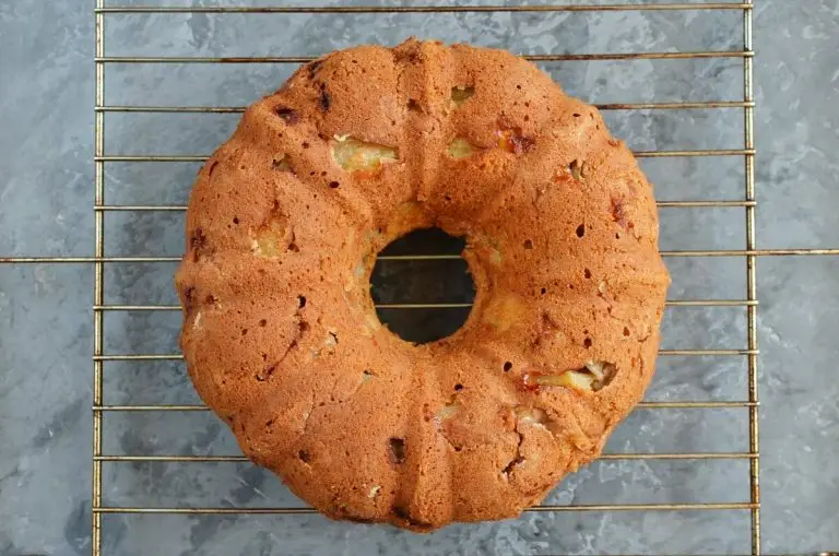 Step 11 - Spiced Apple-Mascarpone Bundt Cake