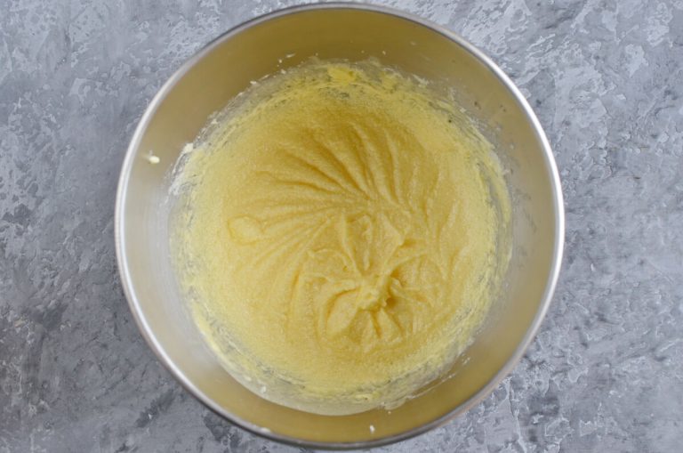 Step 3 - Spiced Apple-Mascarpone Bundt Cake