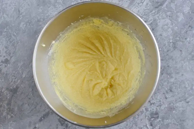 Step 3 - Spiced Apple-Mascarpone Bundt Cake