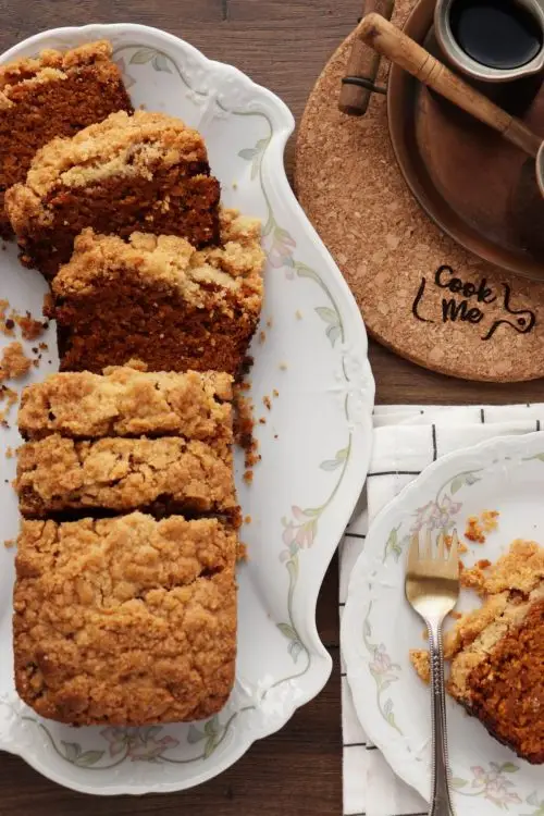 Vegan Pumpkin Streusel Bread