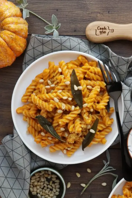 Vegan Pumpkin Mac and Cheese