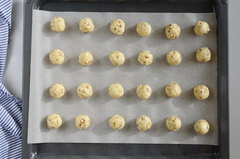 Step 5 - Russian Tea Cakes-Snowballs
