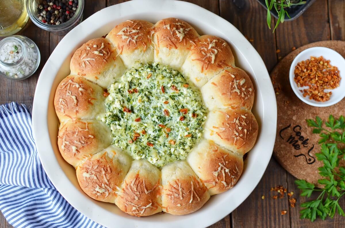 Baked Biscuit Wreath Dip Recipe-How To Make Baked Biscuit Wreath Dip-Delicious Baked Biscuit Wreath Dip