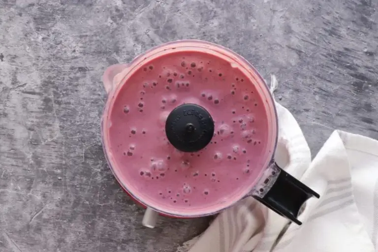 Step 3 - Berry Green Smoothie