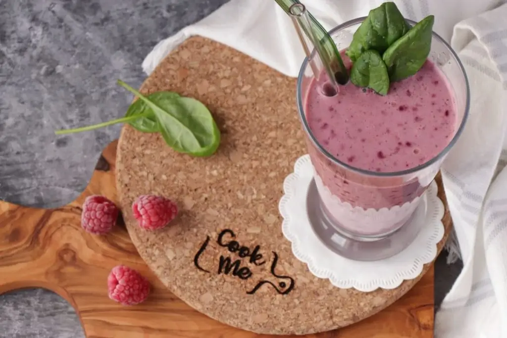 Berry Green Smoothie
