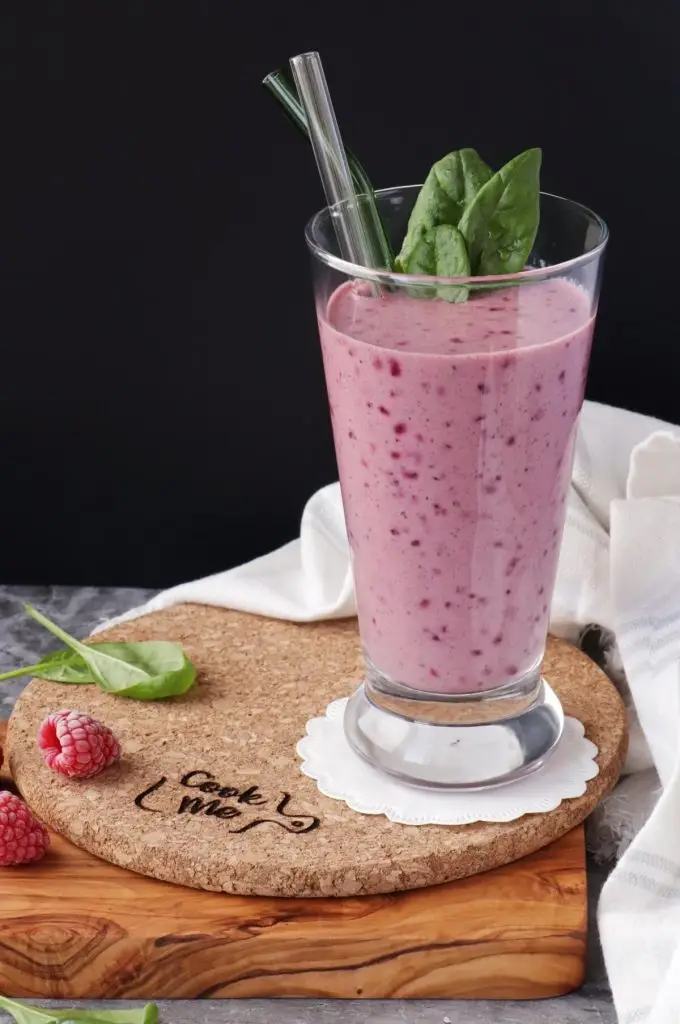 Berry Green Smoothie