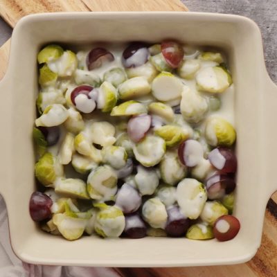 Brussels Sprouts and Grapes au Gratin recipe - step 5