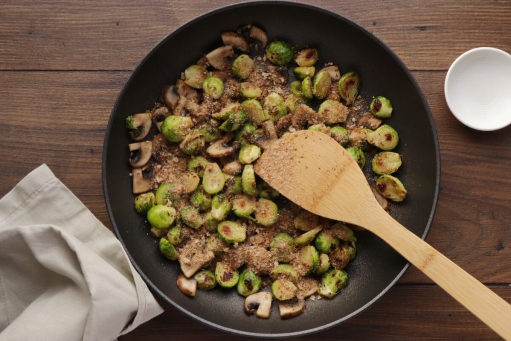 Cheesy Brussels Sprouts and Mushrooms recipe - step 4