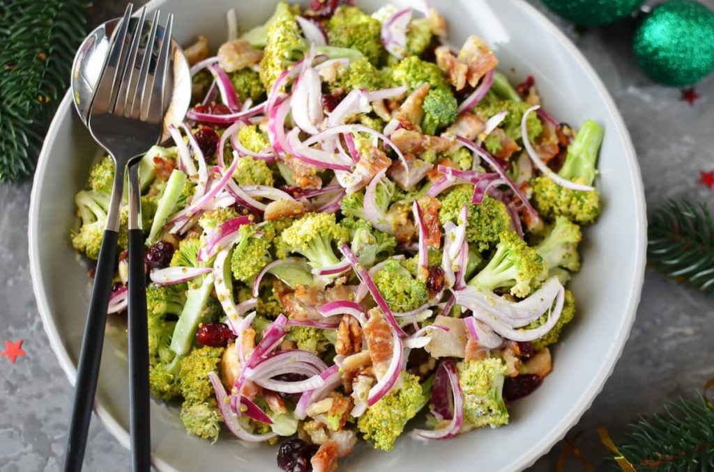 Christmas Craisin Broccoli Salad recipe - step 4