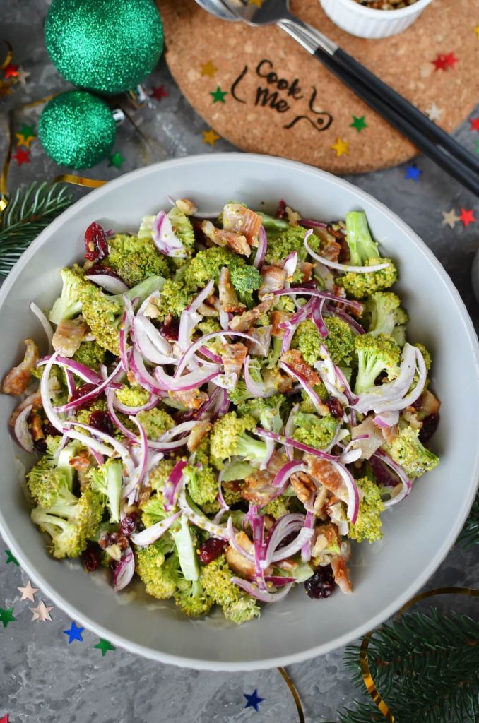 Broccoli salad with dried fruit