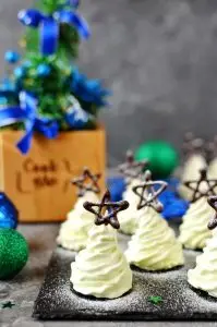 Christmas Tree Meringue Cookies